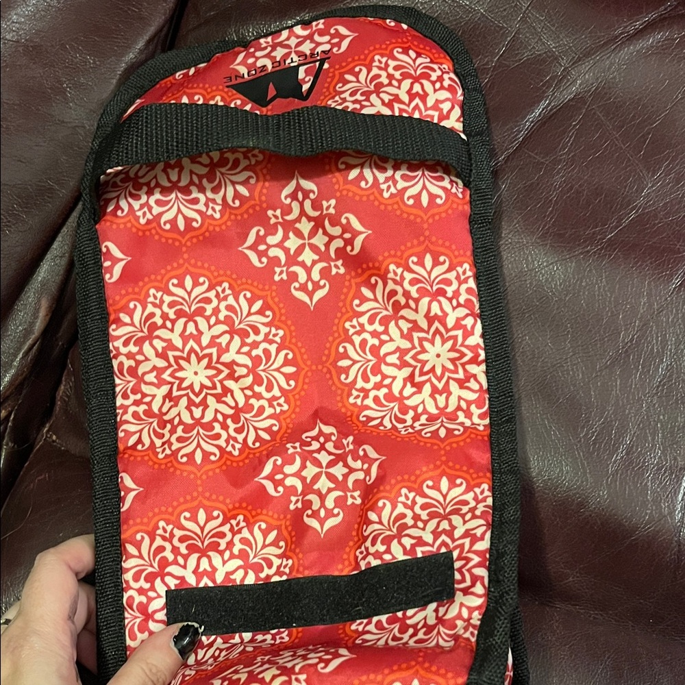 Red Patterned lunchbox bag - Picture 7 of 8